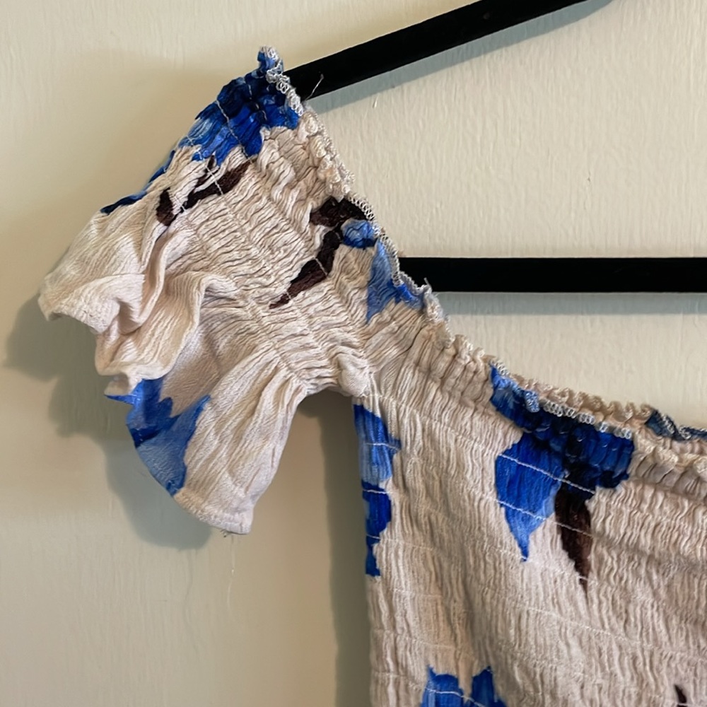 Crop Top - Picture 3 of 8